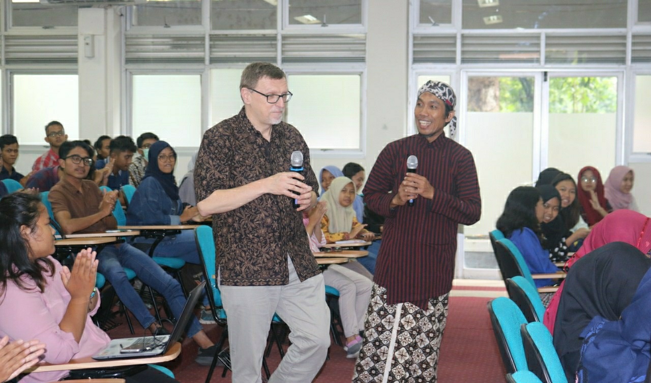 Usai Raja dan Ratu Belanda Kunjungi UGM, Pakar Botani Belanda Gelar ...