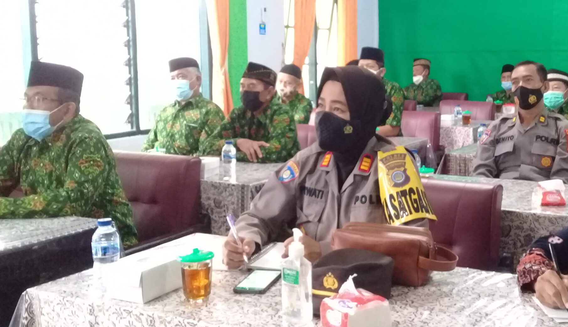 Kasat Binmas Polres Kulon Progo AKP Sri Purwati Hadiri Webinarnas Sinergi Untuk Kesejahteraan Masyarakat