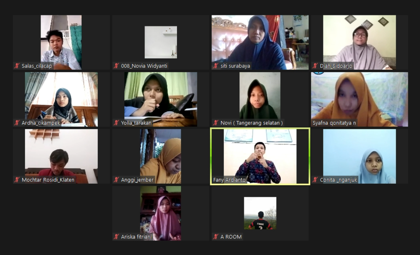 Pengajian Online Khusus Tunarungu Diikuti oleh Peserta dari Berbagai Daerah di Indonesia