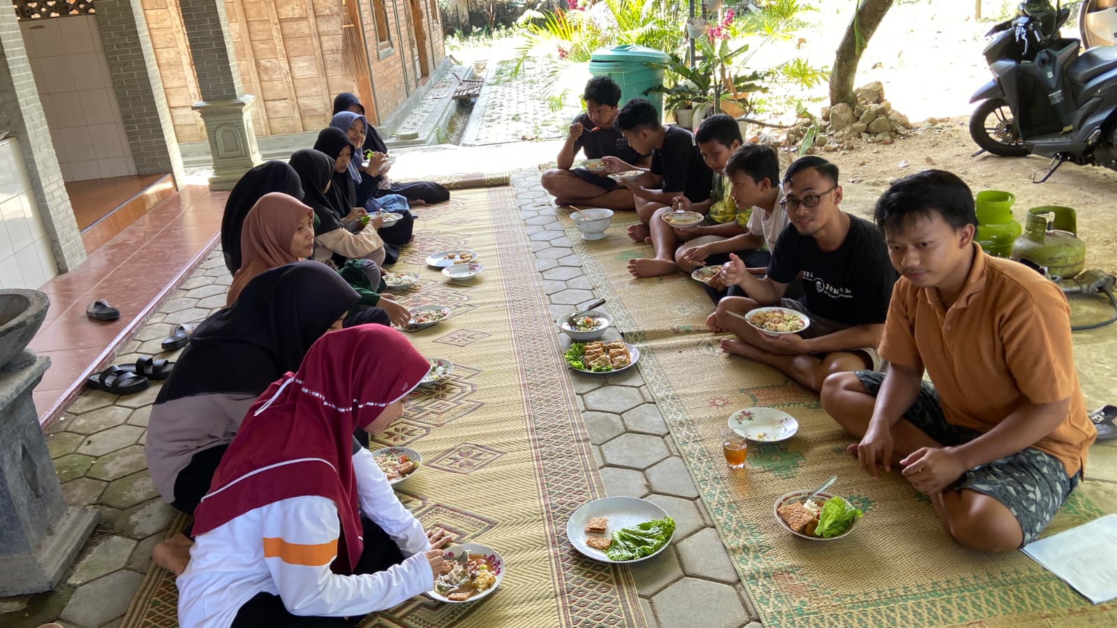 Muda-mudi Masjid Baiturrahmat