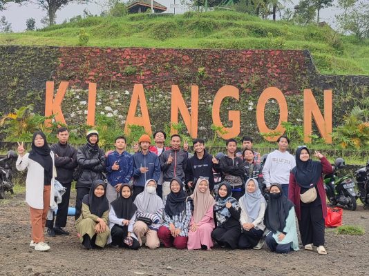 Healing Santri MDT Bina Insan Prima ke Lereng Merapi