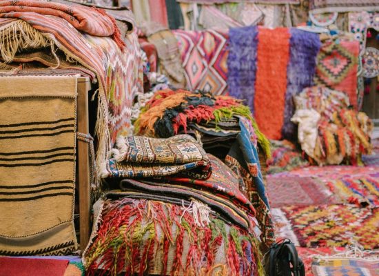 Konsep Motif Maroko yang Menawan (Pexels: Jenny Mavimiro)