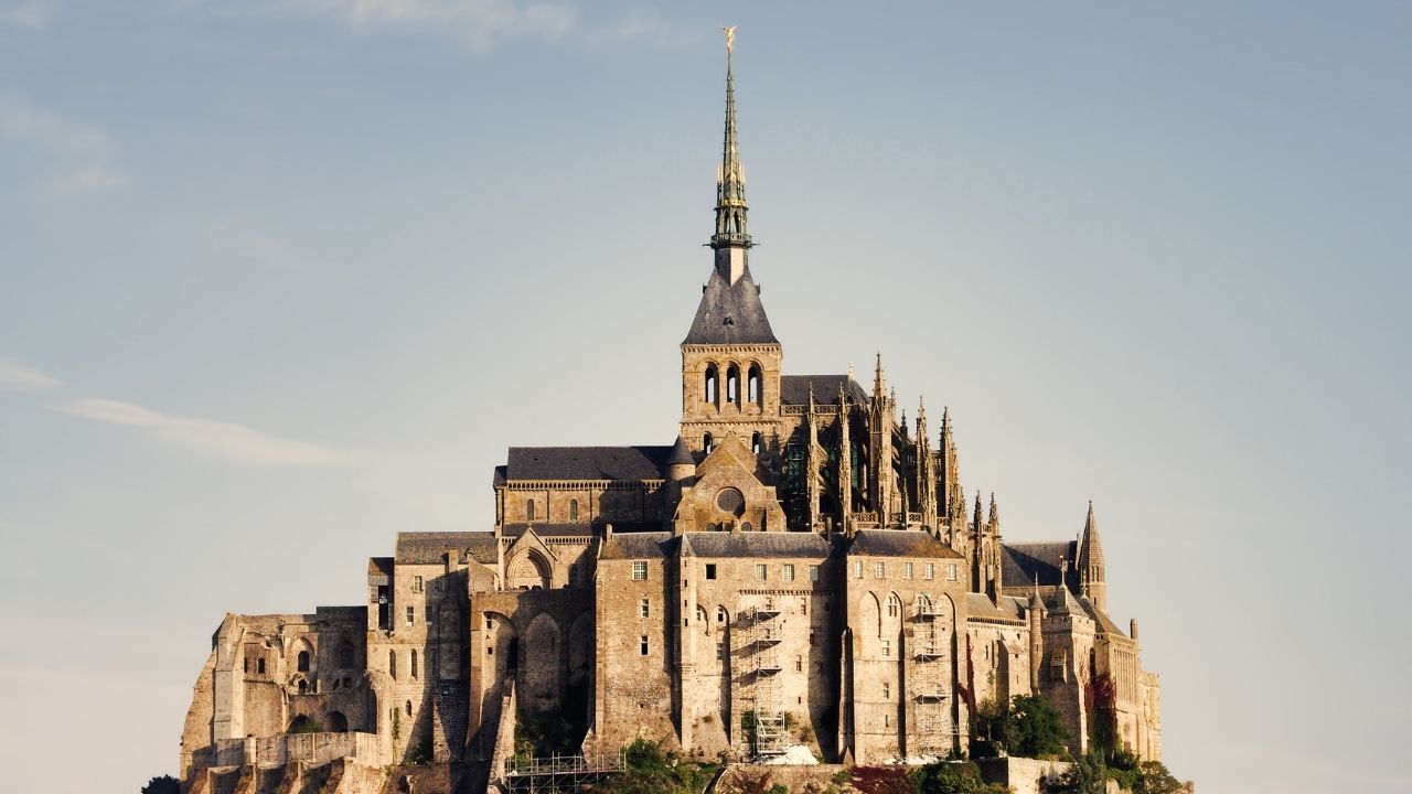 Harga Tiket The Lost World Castle Jogja 2024