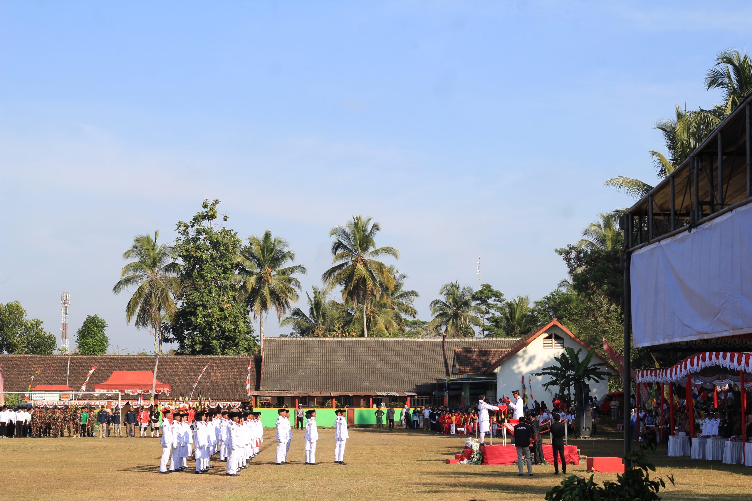 Upacara Peringatan Kemerdekaan RI di Lapangan Bangunkerto