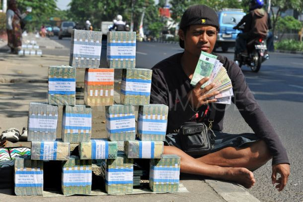 Hukum Tukar Uang Baru
