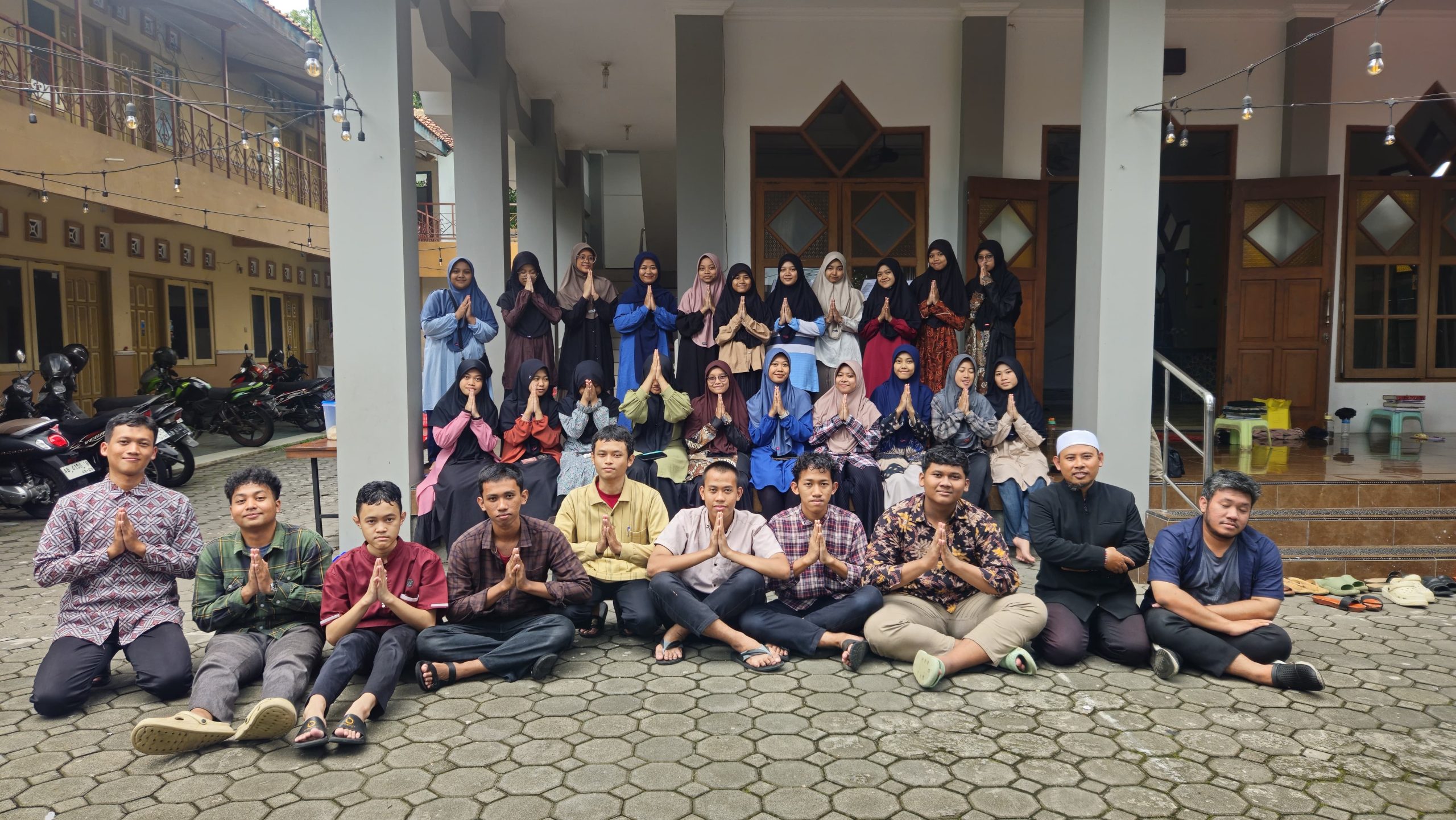 Asrama dan Pembinaan