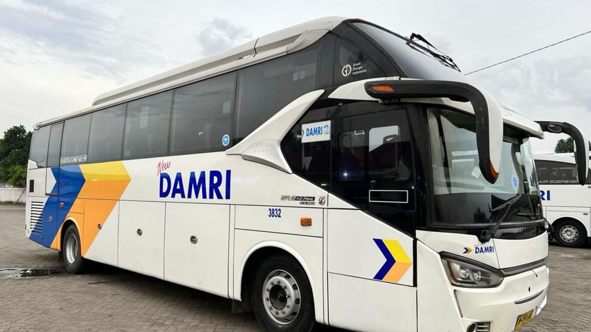 jadwal bus DAMRI Jogja Semarang 14 Juli 2025