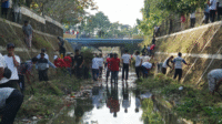 Ratusan Warga Kompak Bersihkan Sungai Kota Wonosari