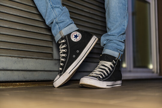Cara Merawat Sepatu Converse Agar Tetap Awet dan Tidak Cepat Rusak 