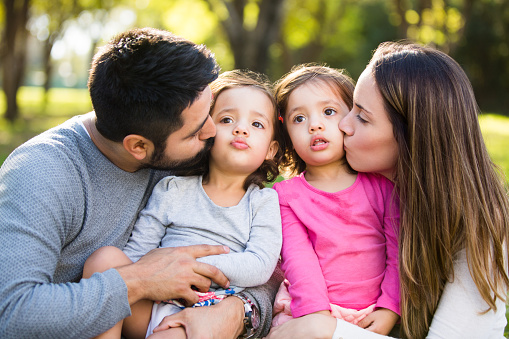 7 Investasi Terbaik untuk Masa Depan Anak di Mulai dari Dana Pendidikan hingga Aset Berharga