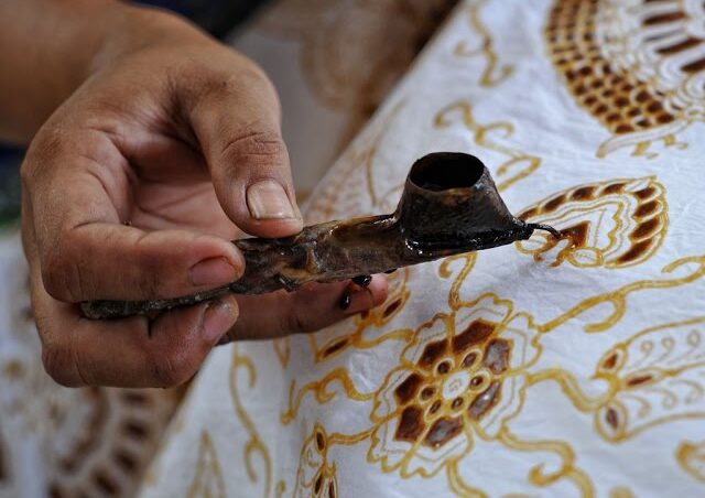 Mempertadhan Tradisi di Tengah Arus Modernisasi dengan Strategi Agar Warisan Leluhur Tetap Lestari