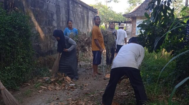 Warga RT 06 Plebengan